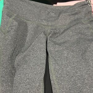 New Balance Charcoal capris
